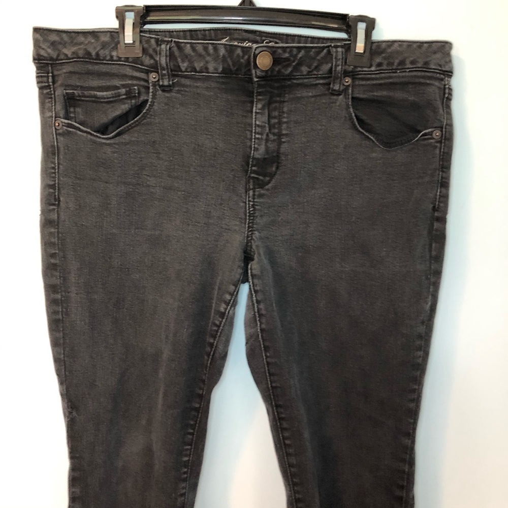 American Eagle Black Super Stretch Skinny Jeans - Picture 2 of 15